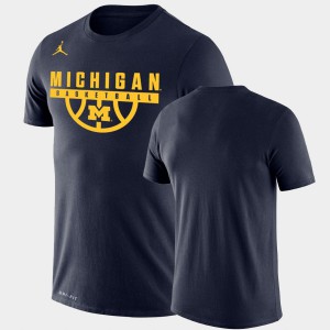 Michigan T-Shirt Performance Basketball Navy For Men Drop Legend 990929-431
